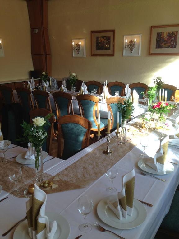 Hotel Am Schlossberg Цигенрюк Экстерьер фото
