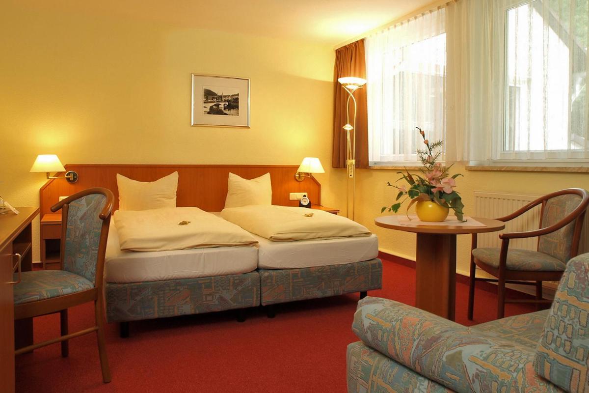 Hotel Am Schlossberg Цигенрюк Экстерьер фото